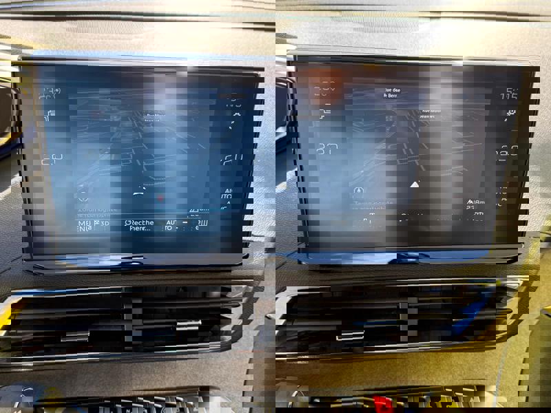 Image Peugeot 5008 2.0 BlueHDi 180 GT EAT8 Matrix leds GPS Carplay Caméra 7 places Régul Adapt Clim auto Gtie 1 an 